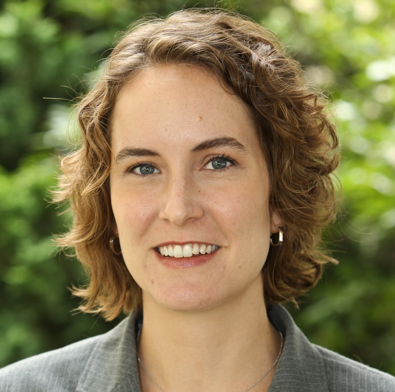 Elizabeth Kneebone researches suburban poverty.