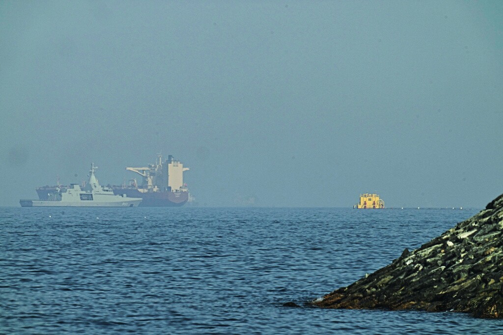 Emirates Iran War Strait of Hormuz