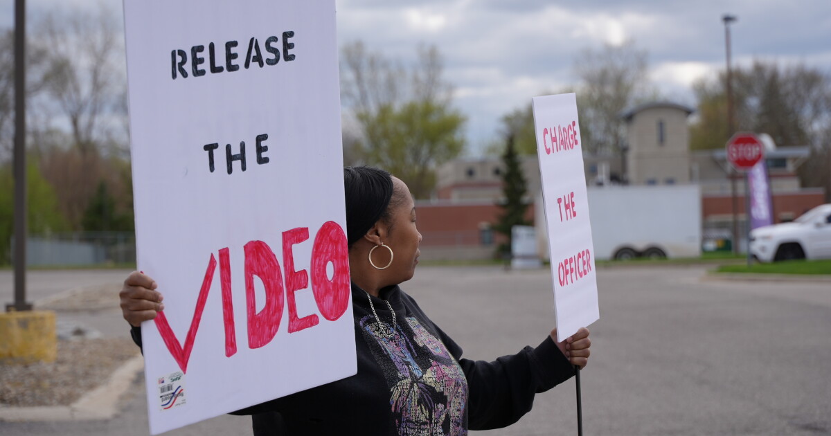 'You want answers today': Ven Johnson now representing family of Samuel Sterling - Vimarsana News