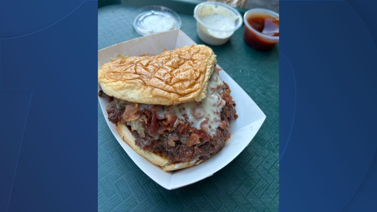 The Friendly -- bacon, mushroom and swiss burger