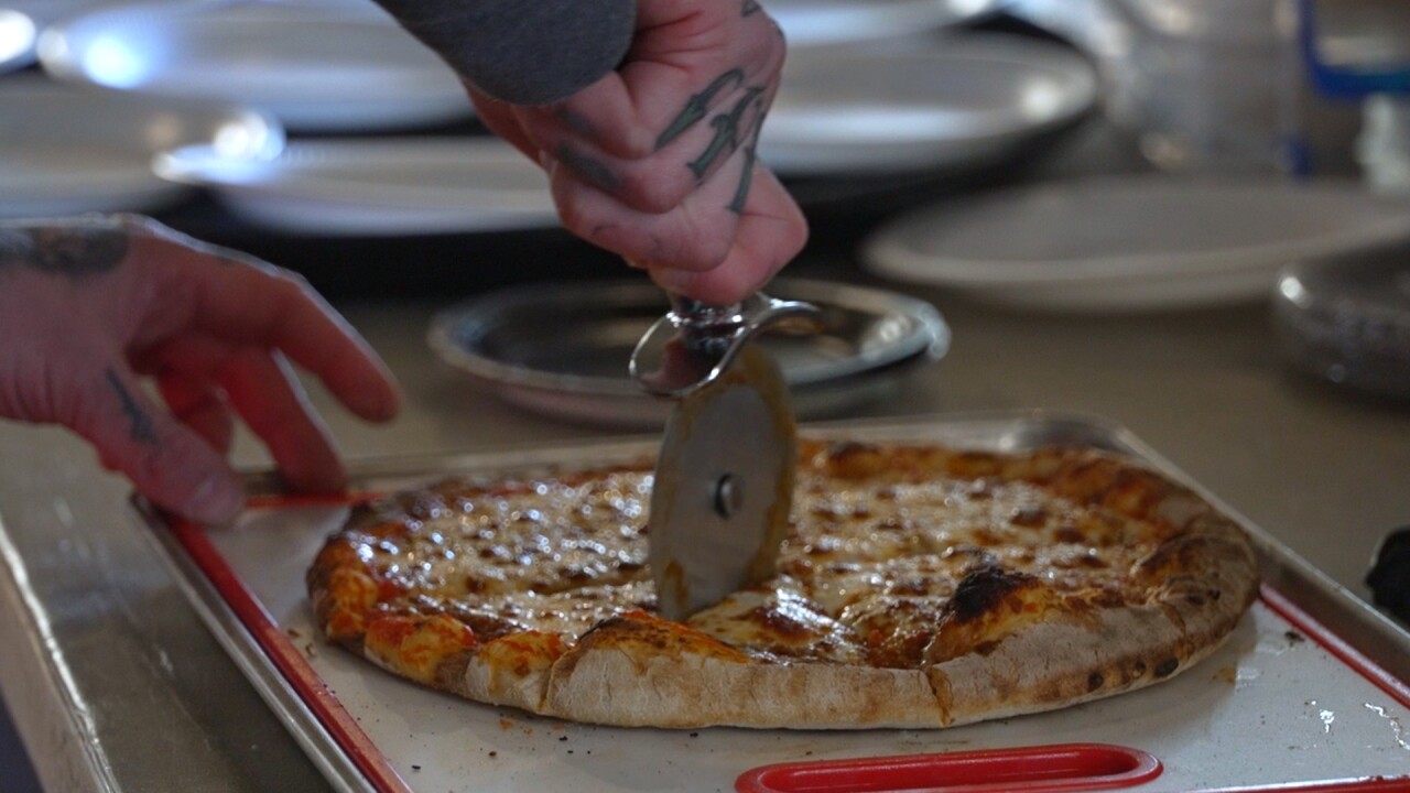 PIZZA3_2.5.1.jpg