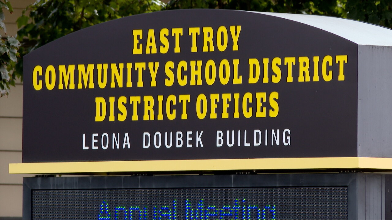 east troy schools.jpg