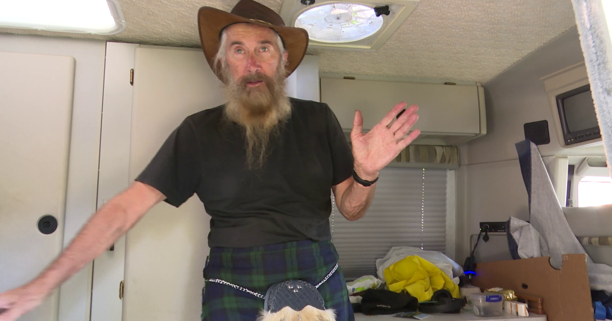 Kilted vlogger makes journey across Montana