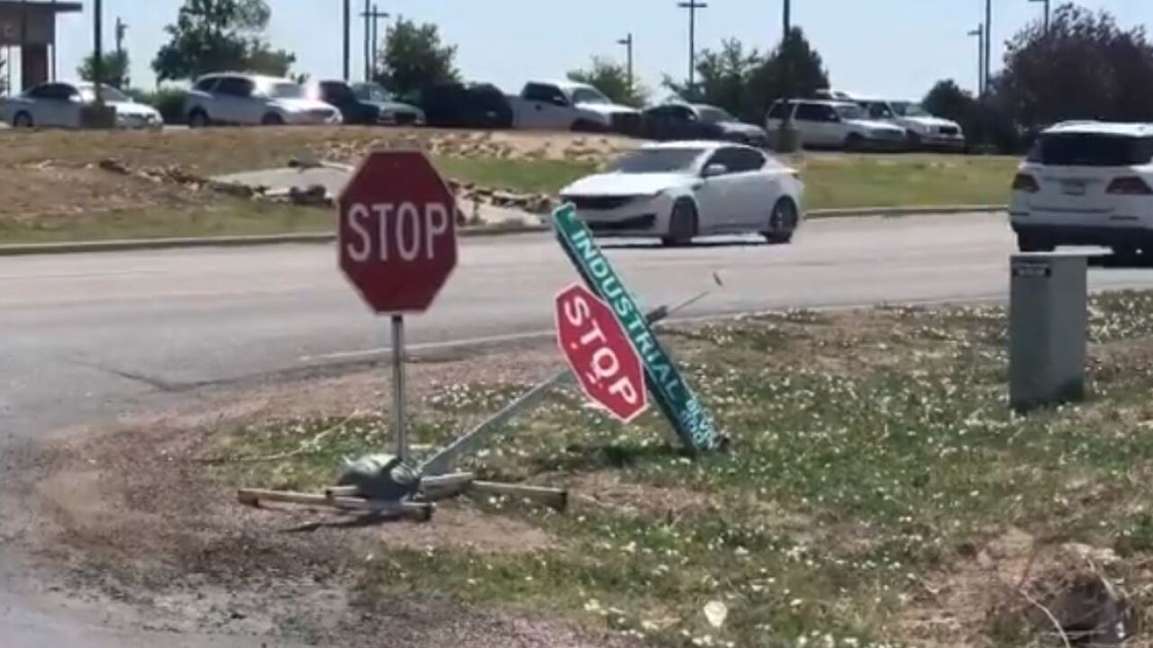 Damaged street sign in Pueblo West