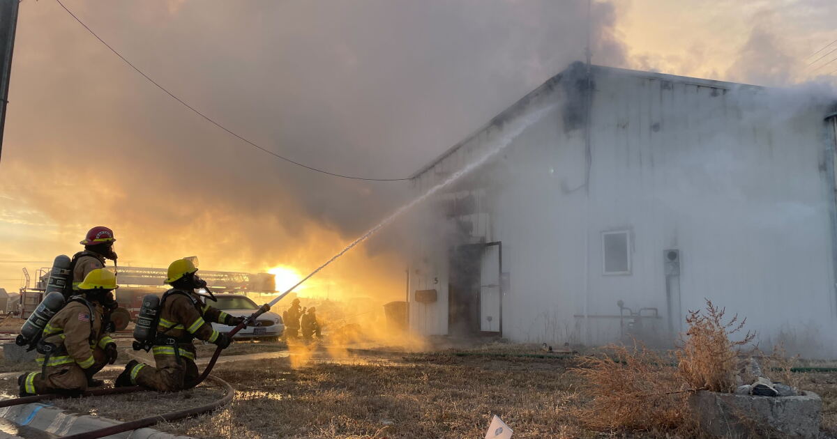 Smoke fills Helena's air following a structure fire in central Helena - Vimarsana News
