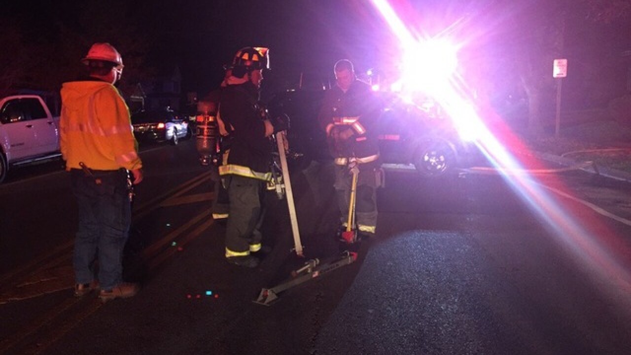 Car crashes into Glendale home during police chase