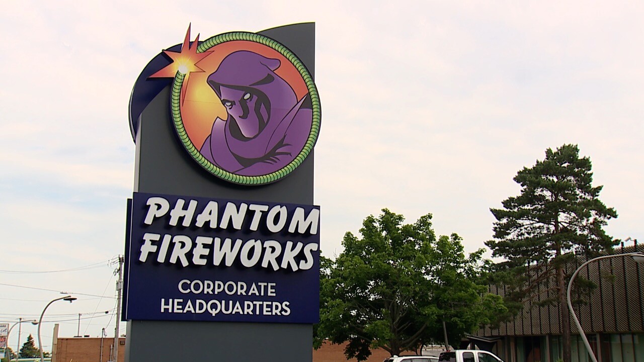 phantom fireworks 1.jpg