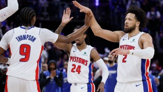 Magic Pistons Basketball