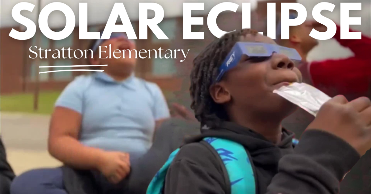Over the moon: Stratton Elementary throws eclipse watch party - Vimarsana News
