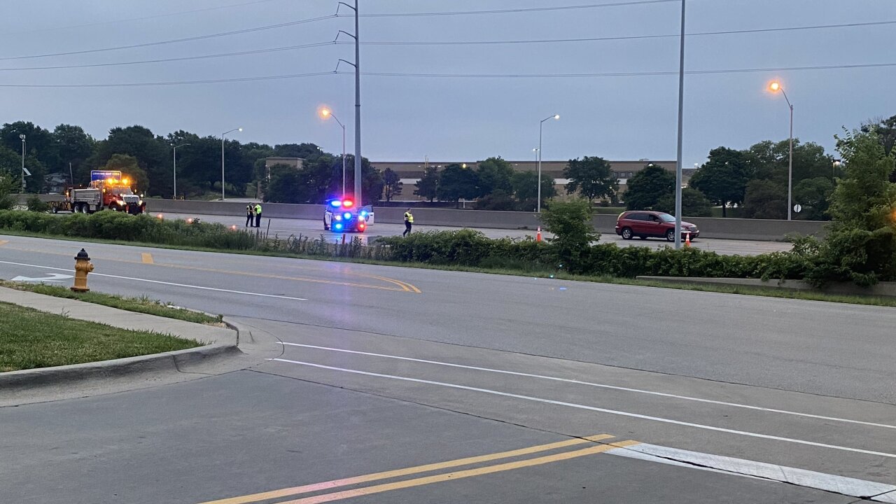 Pedestrian struck, killed on I-35 SB near 95th street