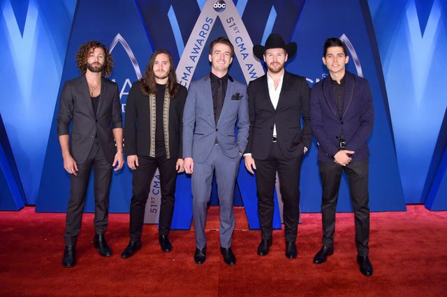PHOTOS: Stars Walk The CMA Red Carpet