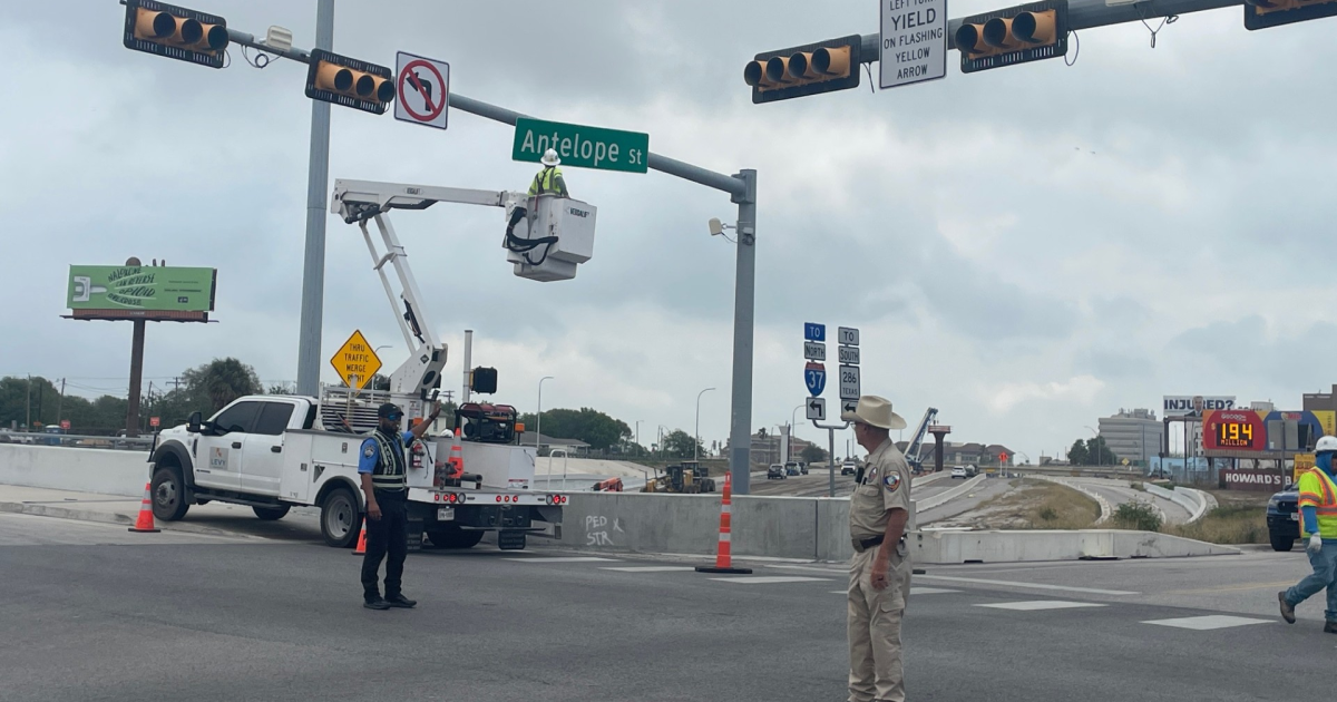 City works to restore traffic lights at multiple intersections