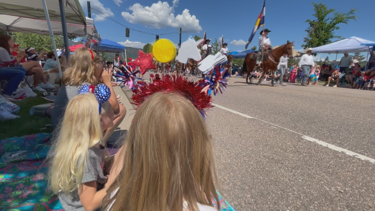 Tri-Lakes celebrates 4th of July with parade, holiday festivities