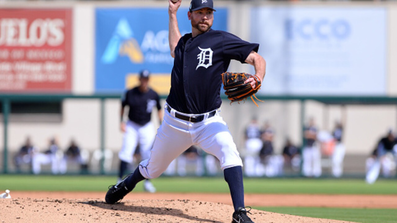 Tigers release pitcher Mike Pelfrey with $8 million left on deal