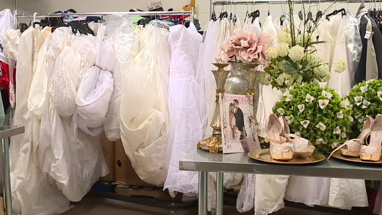 goodwill bridesmaid dresses Unique Goodwill Wedding Dress Moments