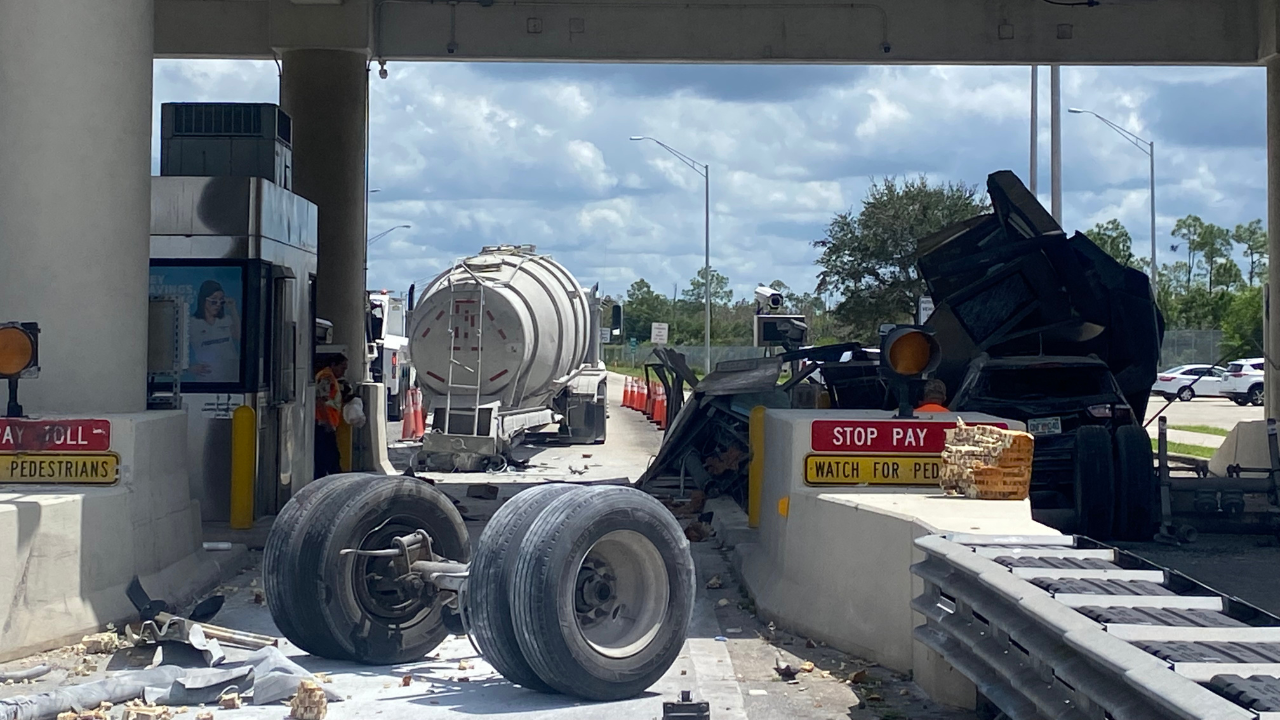Collier County toll plaza crash FHP 2.png