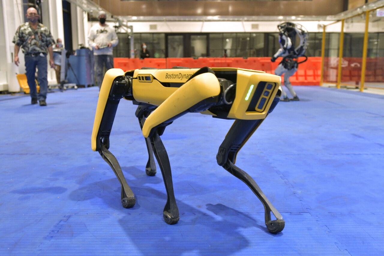 Dancing Robots Tech