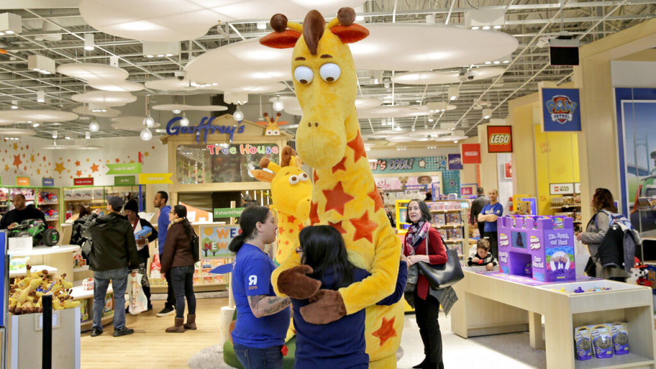 Adult Collector Boom Drives Toys 'R' Us 120-Store Expansion | O2O Retail Opportunity