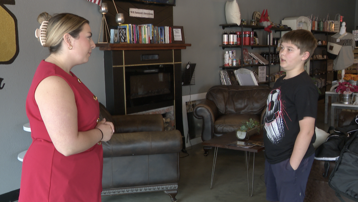 STEF LISTENING RONALD FLOYD