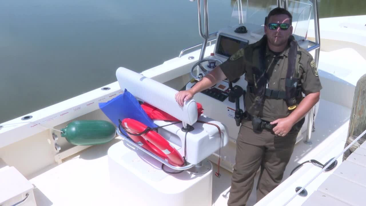 Virginia conservation police boat patrols 04.jpg