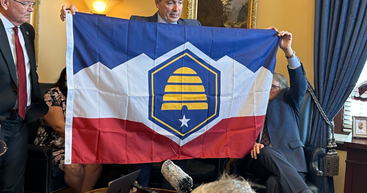 Referendum on new Utah state flag fails to qualify for ballot, LG rules (fox13now.com)