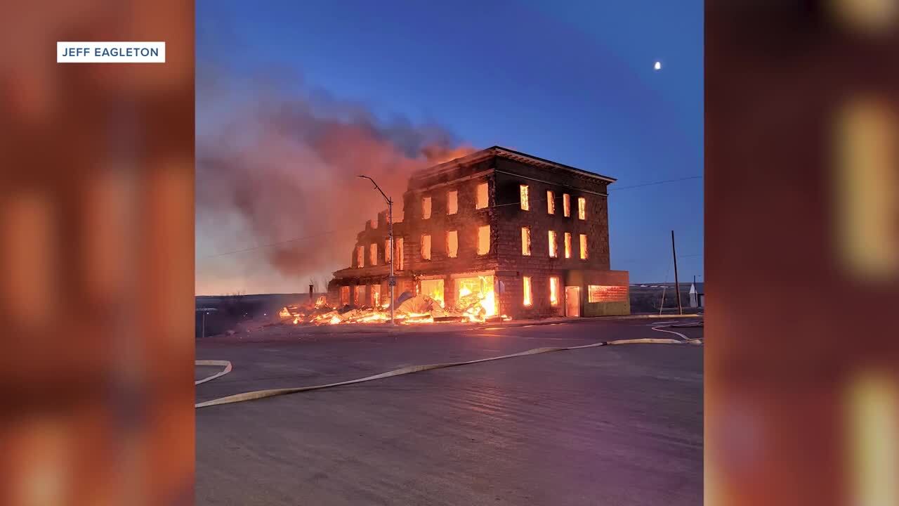 harlowton hotel fire.jpg