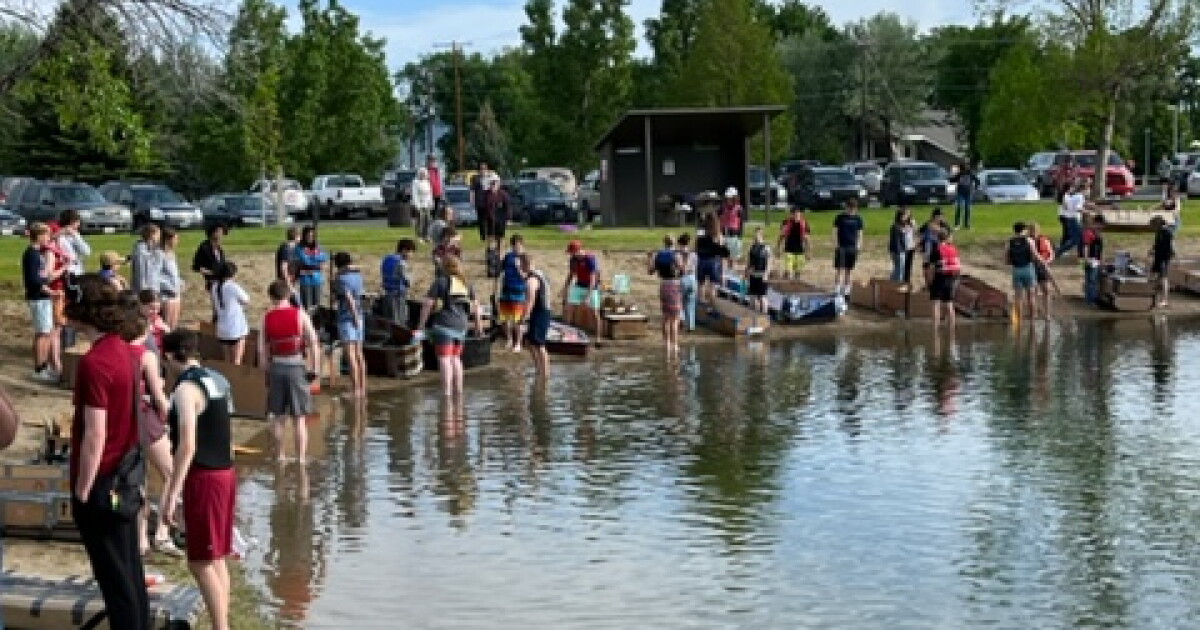 A battle of brains and boats: Helena CrossTown AP Physics Boat Float - Vimarsana News