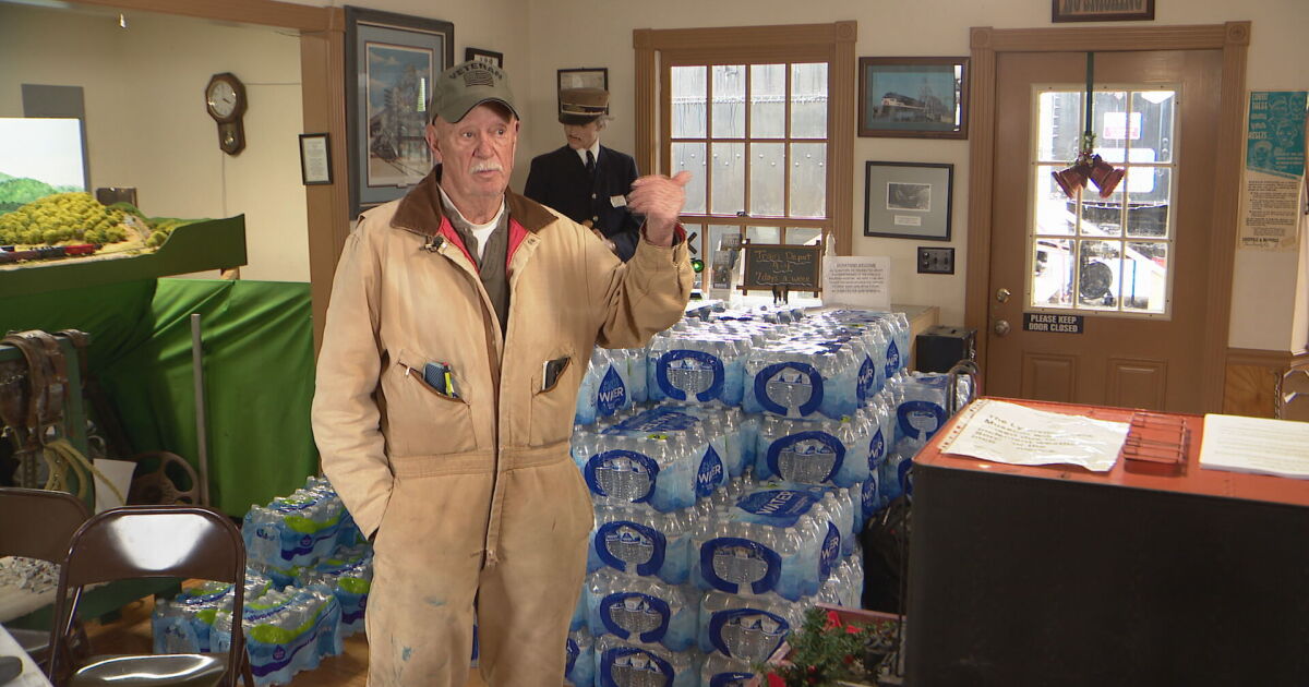 'It's been terrible.' Lynnville hasn't had running water in three days - Vimarsana News