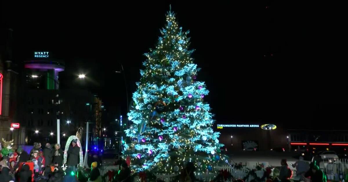 Milwaukee Celebrates 111th Annual Tree Harvest