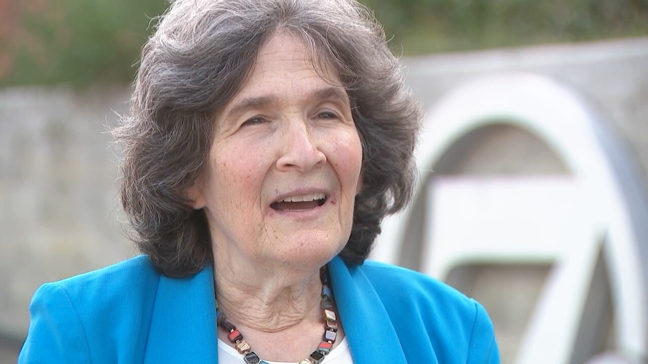 Lisa Weil