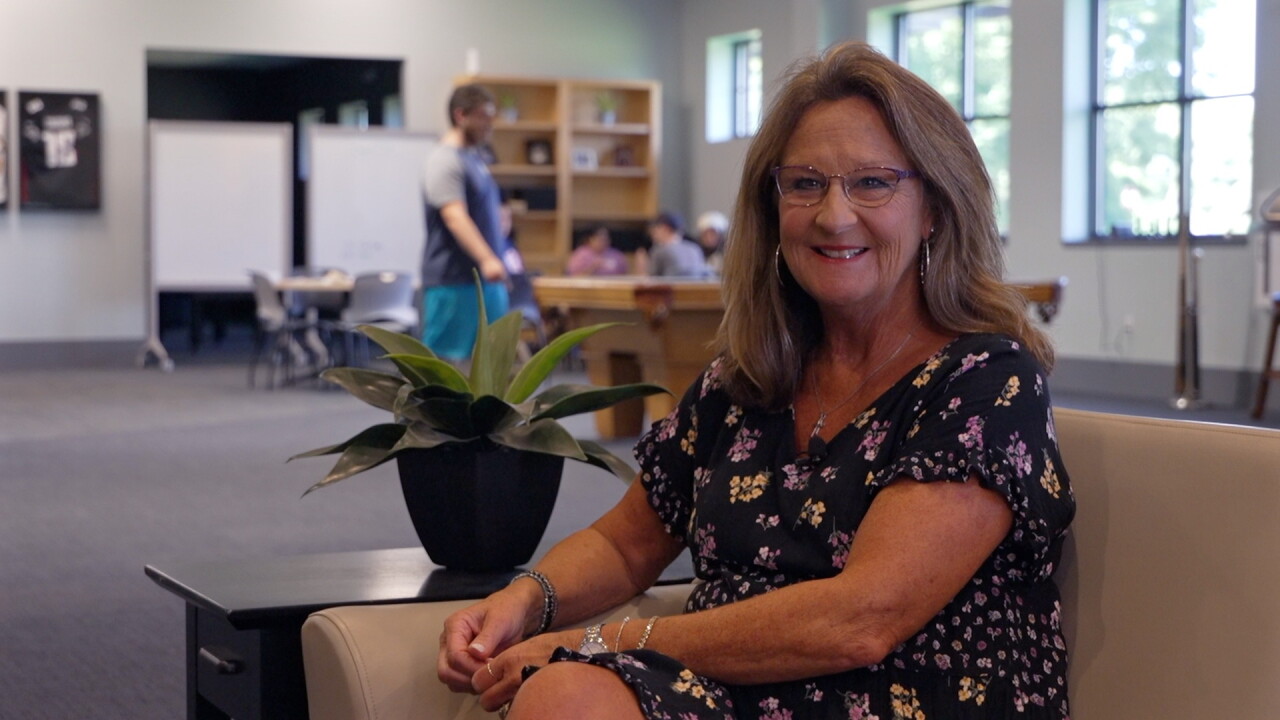 DONNA BUNCE.jpg