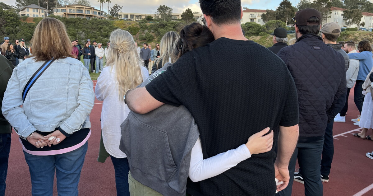 Australian, American surfers killed in Baja California remembered - Vimarsana News