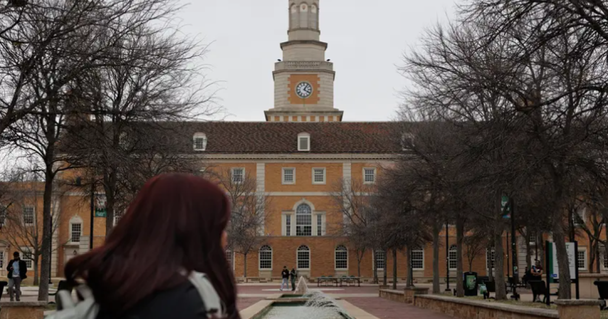 1.4M Texans' student debts won't be canceled, but a new plan could bring savings - Vimarsana News