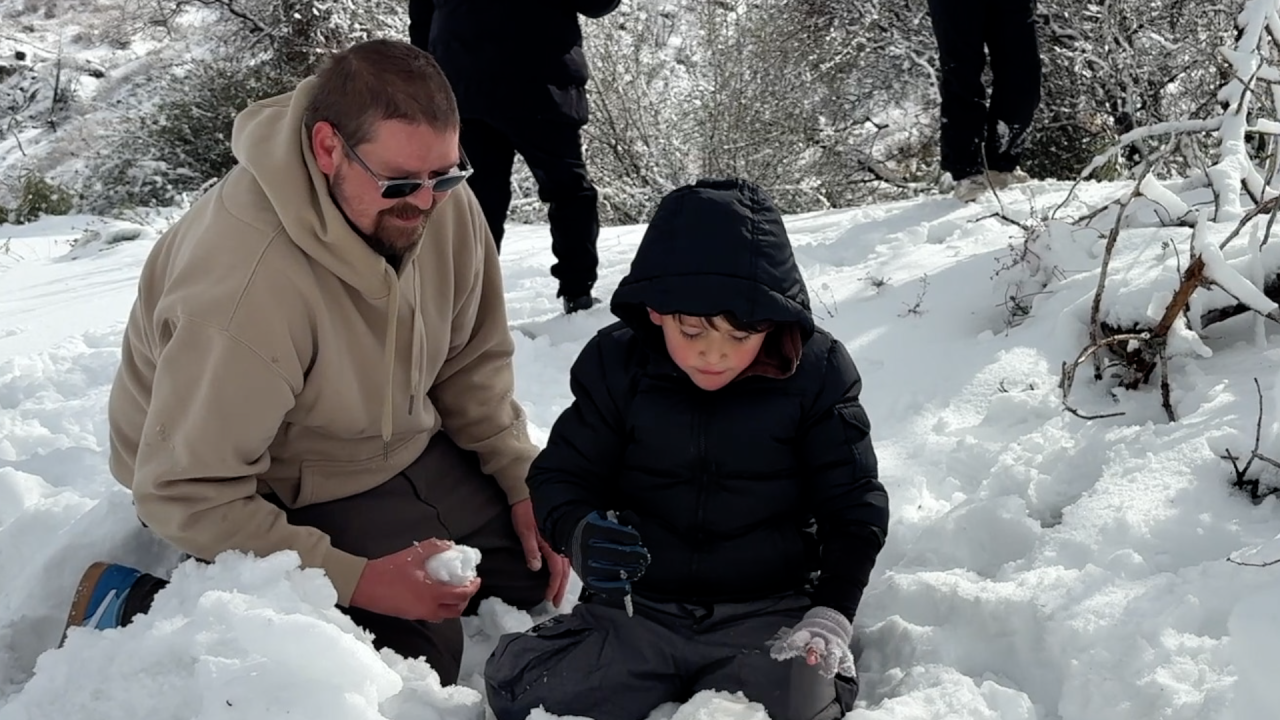 Snow returns to the Kern River Valley