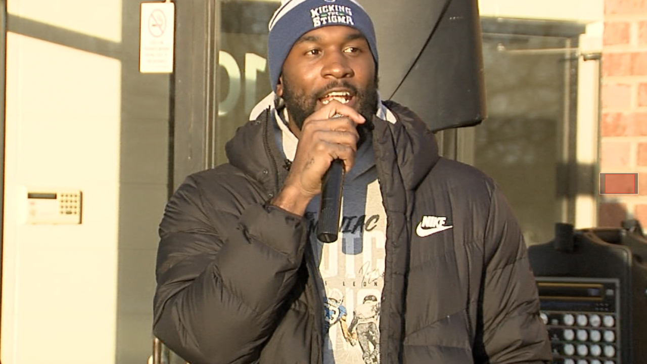 Shaquille Leonards turkey giveaway.png