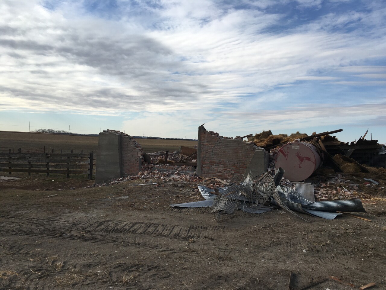 Barn Destroyed - Beemer EF-2.jpg