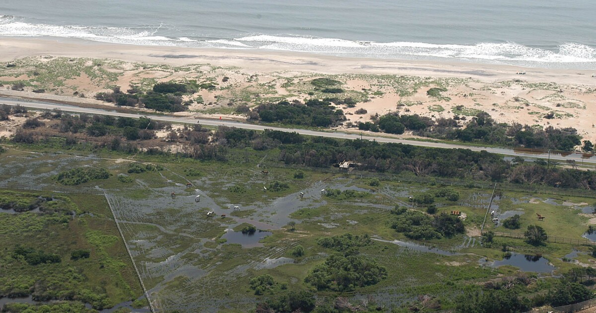 Ocracoke Island access now allowed for residents, visitors
