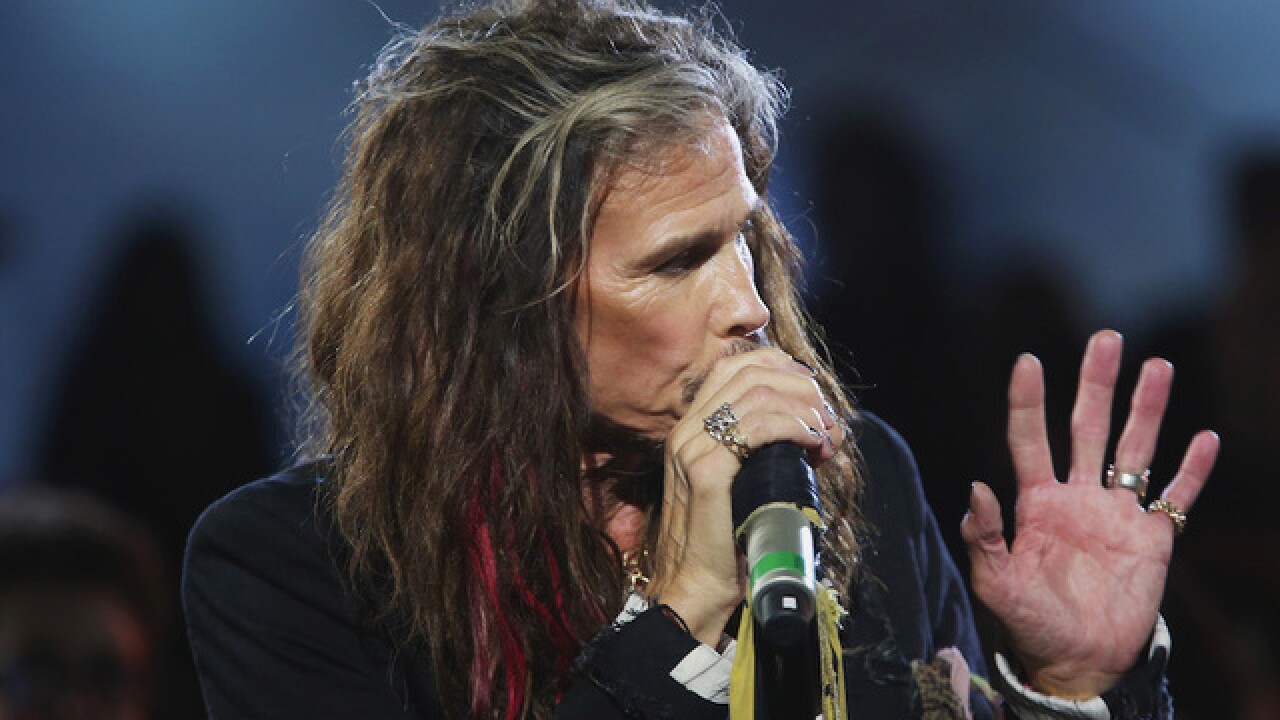 Steven Tyler says he didn't have a heart attack