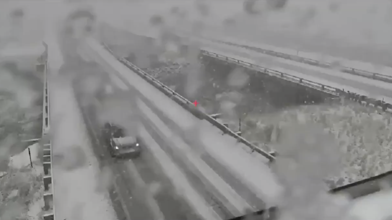 Live weather and traffic updates as April blizzard moves into Colorado