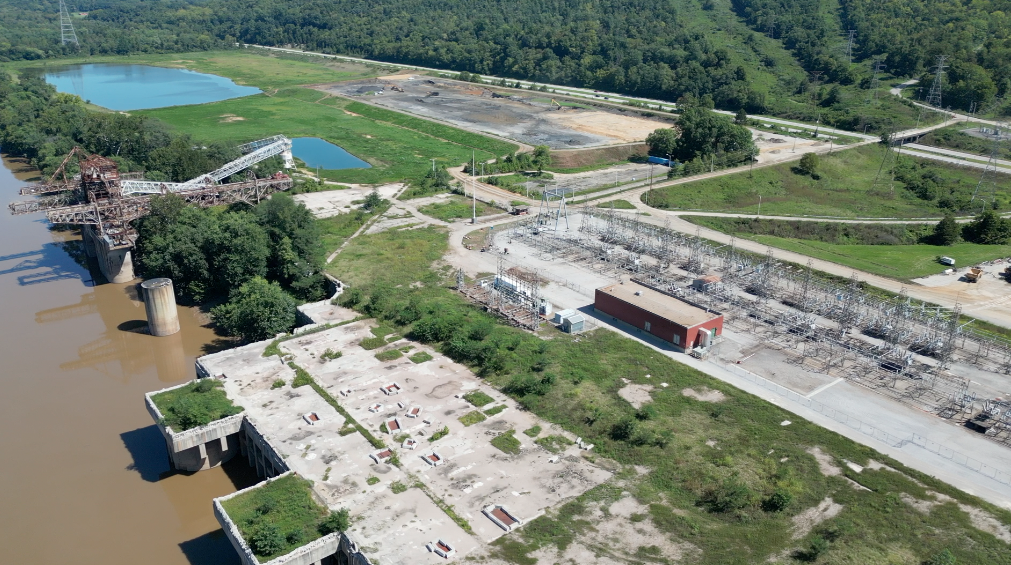 Clermont County Commissioners are threatening a lawsuit to force cleanup of toxic coal ash at the former Beckjord coal plant site near New Richmond.