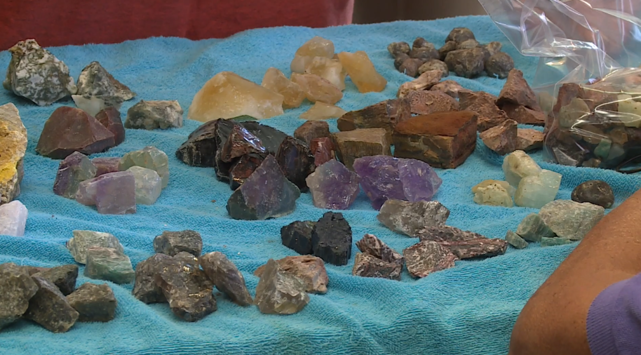 Dinwiddie gem stone farm 06.png