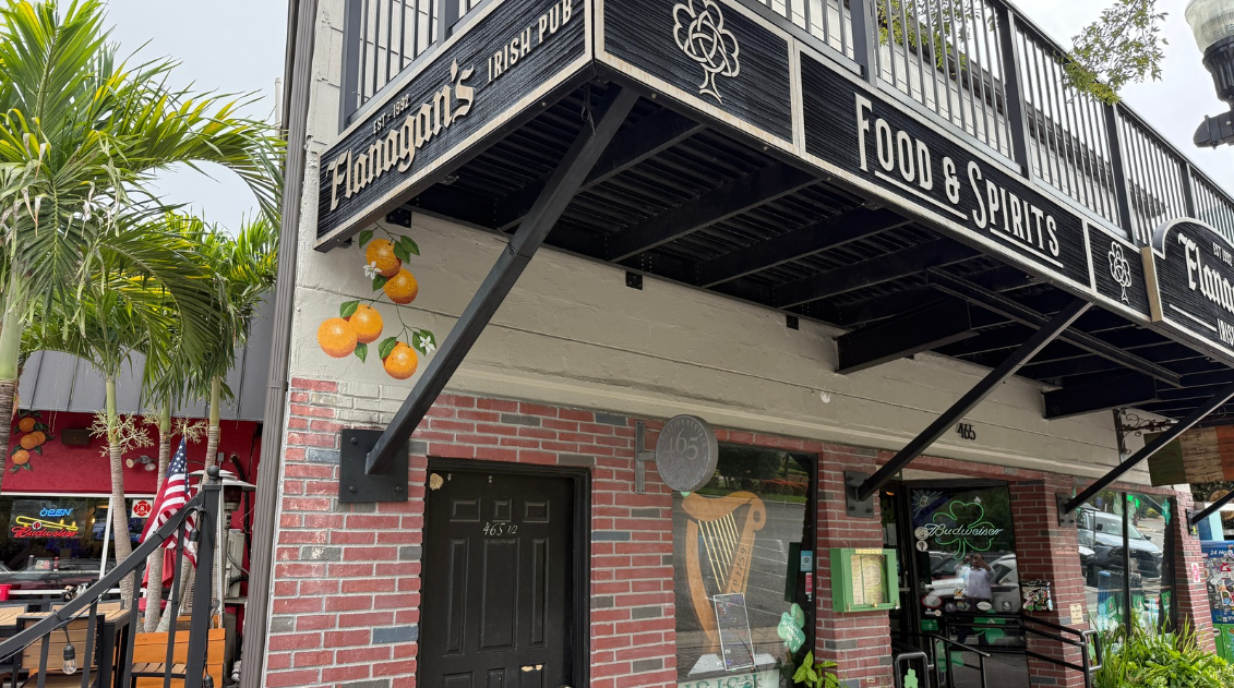 Dunedin bars push for sip and stroll