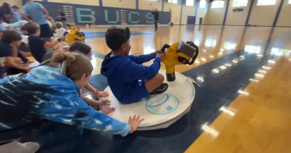 Local students use science and math to build hovercrafts - Vimarsana News