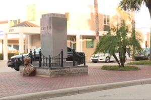 Robert E. Lee monument in Fort Myers vandalized