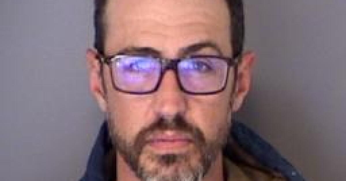 Longmont registered sex offender wanted for sexual exploitation of a child