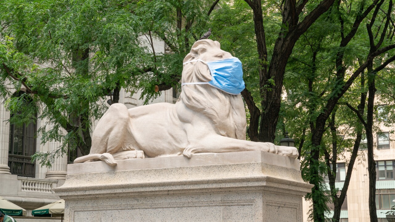 New York Public Library adds coronavirus masks to famous lion statues