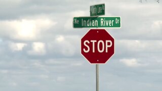 Indian River Dive stop sign 