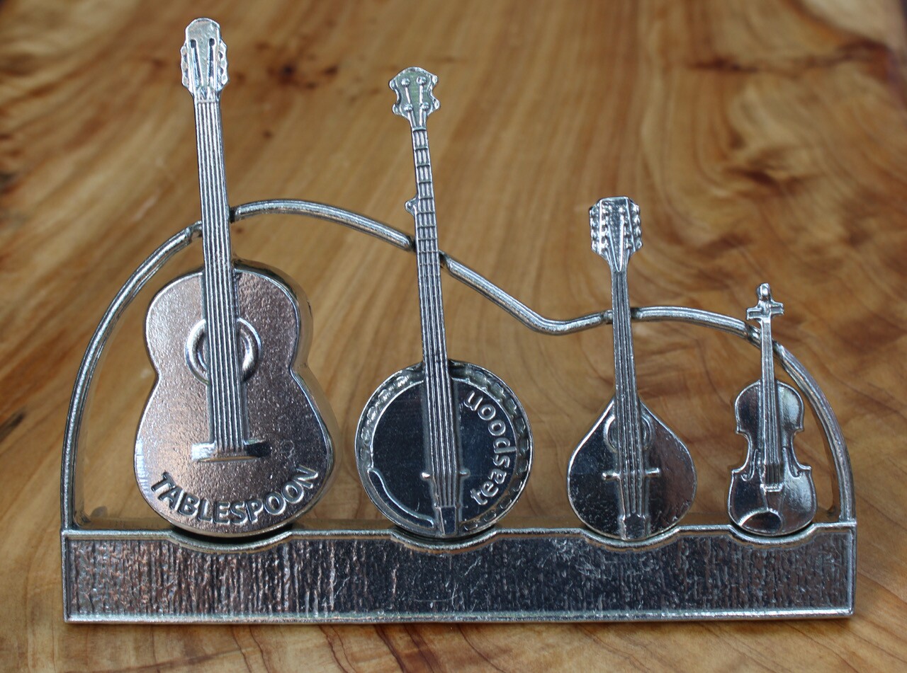 T & T Measuring Spoons