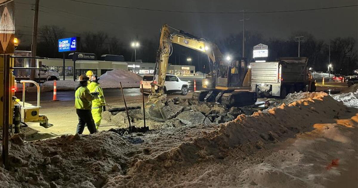 Traffic impacted on portion of 28th St. due to water main break