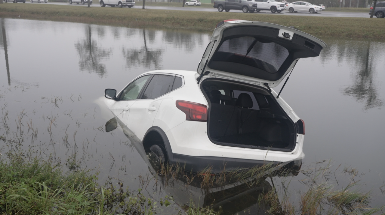 Submerged car in Cape Coral